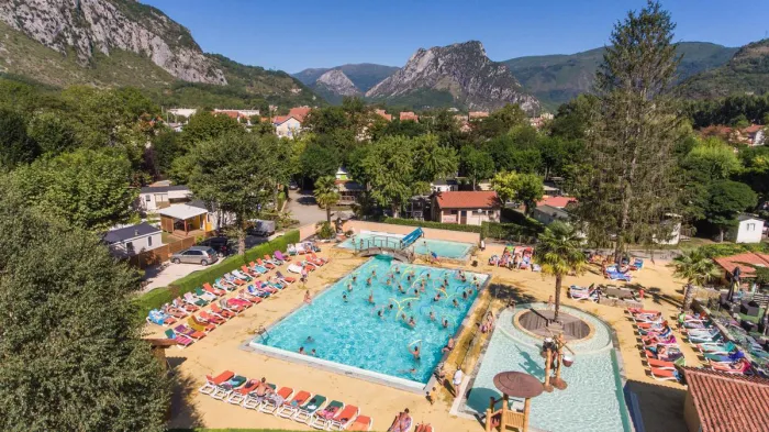 Camping - Tarascon-sur-Ariège - Midi-Pyrénées - Le Pré Lombard