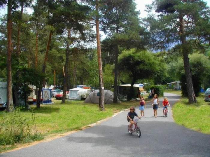 Camping - Guillestre - Provence-Alpes-Côte d'Azur - Saint James les Pins
