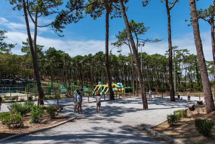 Clubs et soirées pendant la saison estivale