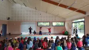 Des animations sportives et circassiennes en saison