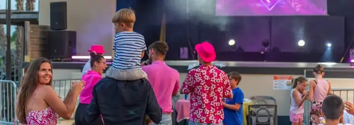 Clubs, ateliers et soirées d'été