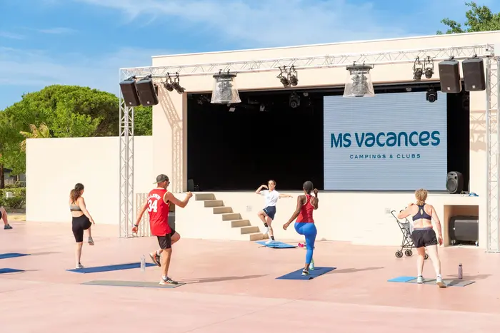 Des clubs et soirées tout l'été