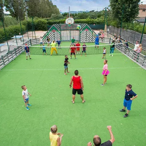 Des clubs et soirées pendant la saison