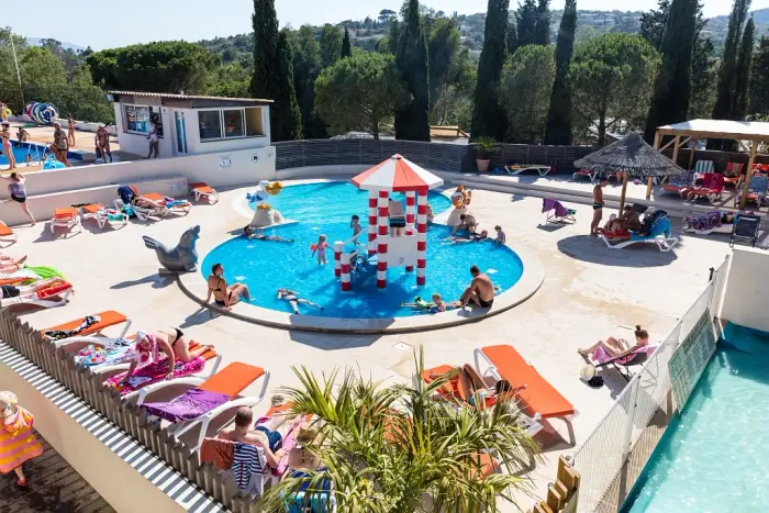 Des clubs et soirées tout l'été