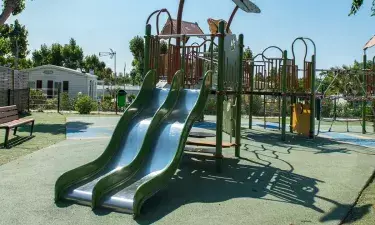 Clubs, ateliers et soirées d'été