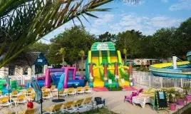 Des clubs et soirées pendant l'été