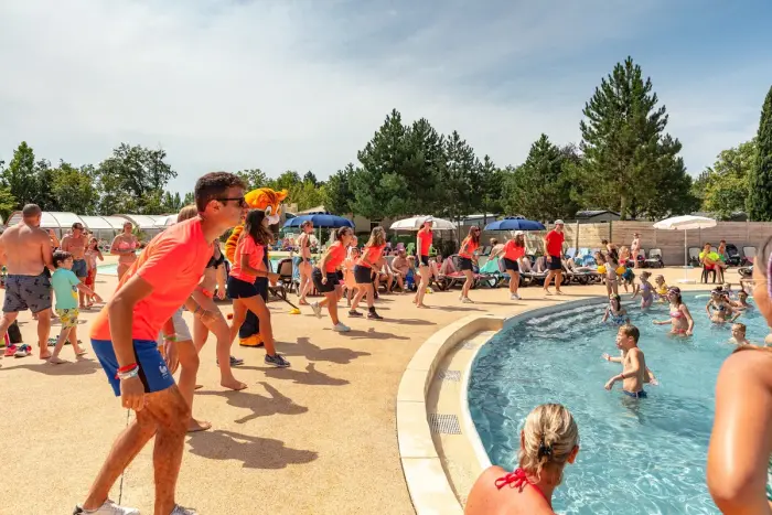 Trois bassins chauffés pour varier les baignades