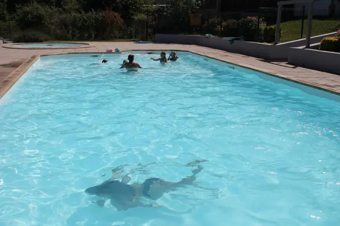 Une baignade chauffée en pleine saison