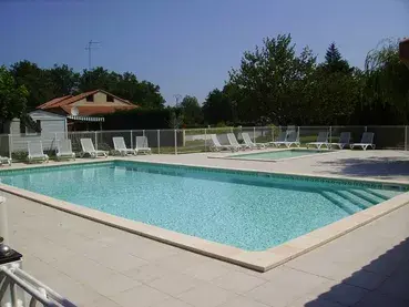Baignade sur place et lac proche