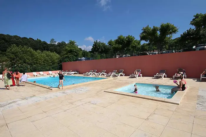 Une piscine chauffée pour l'été