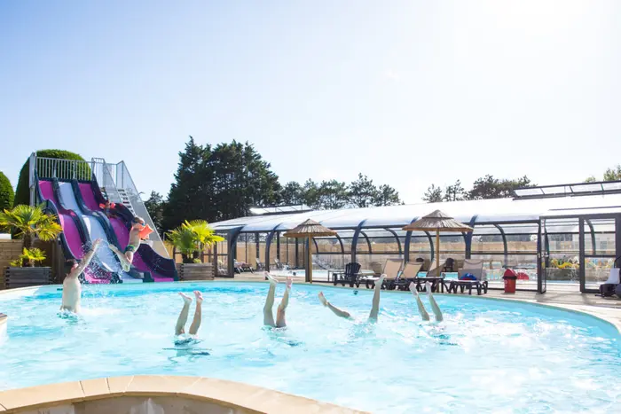 Deux bassins chauffés pour varier les bains