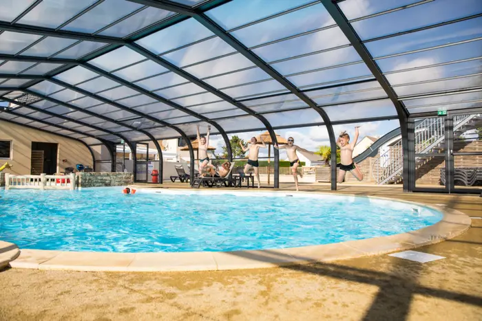 Deux bassins chauffés pour varier les bains