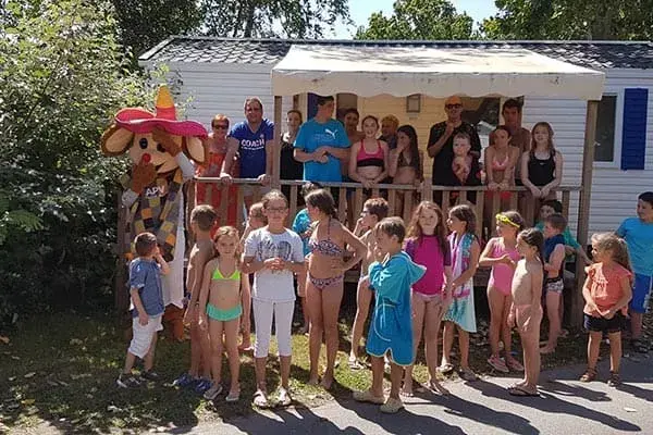 Une baignade couverte avec jeux d'eau