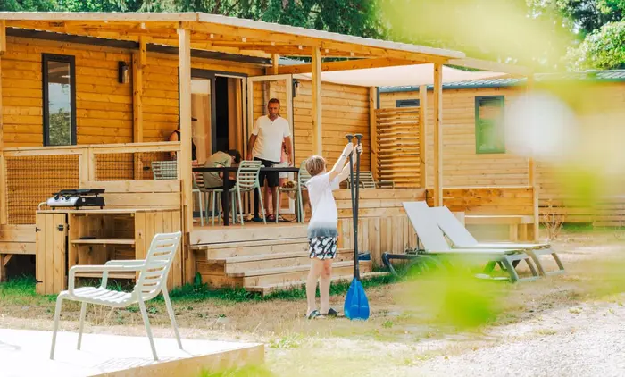 Entre piscines chauffées et étang aménagé