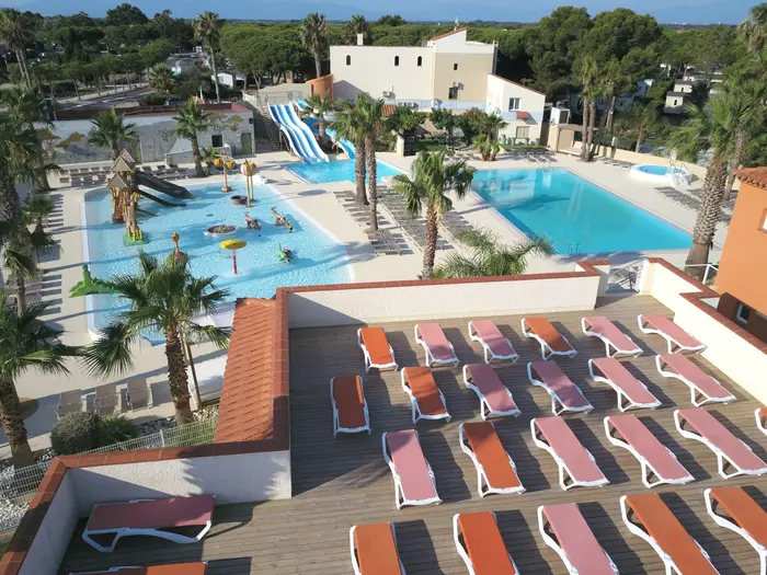 Un parc aquatique chauffé et animé