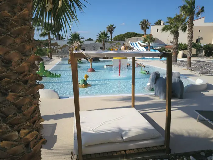 Un parc aquatique chauffé et animé
