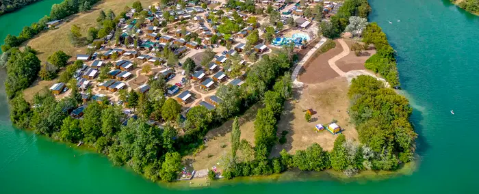 Accès aux bassins des campings voisins