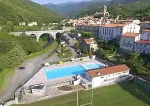 Une baignade d'été à proximité