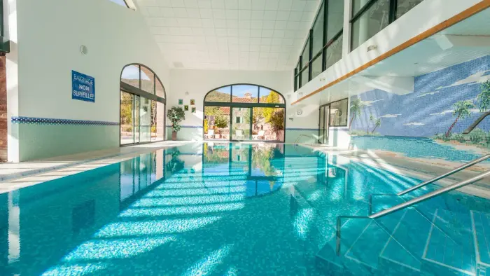 Une baignade d'été à proximité