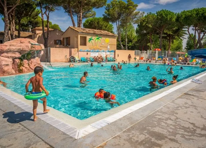 Baignade et glisse à deux pas