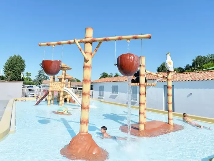 Une baignade couverte en toute saison