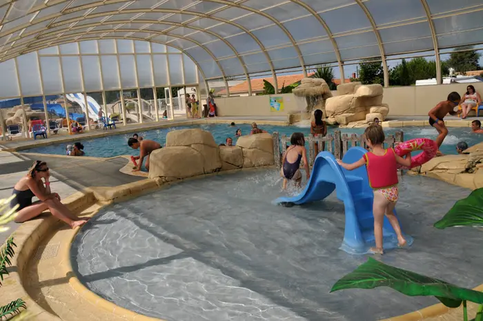 Un parc aquatique chauffé et varié