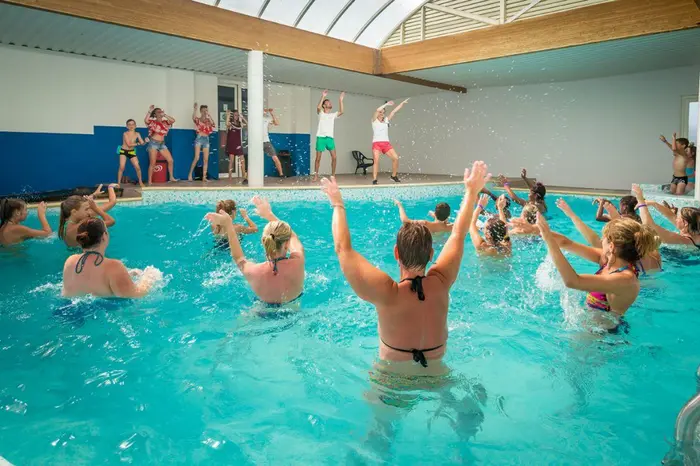 Un espace aquatique chauffé et ludique