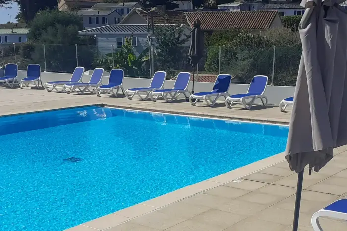 Piscine chauffée et baignade côté océan