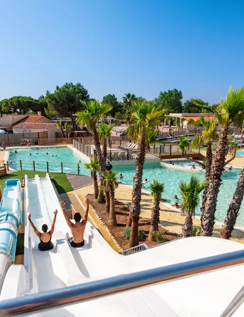 Un parc aquatique chauffé face à l'océan