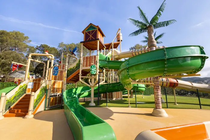 Un parc aquatique chauffé très complet
