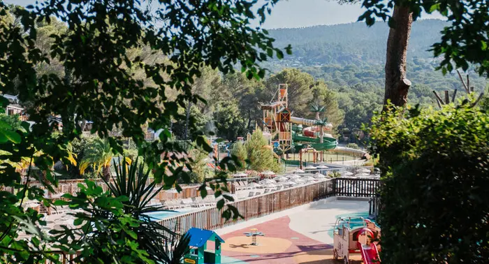 Un parc aquatique chauffé très complet