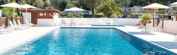 Piscine chauffée et rivière sur place