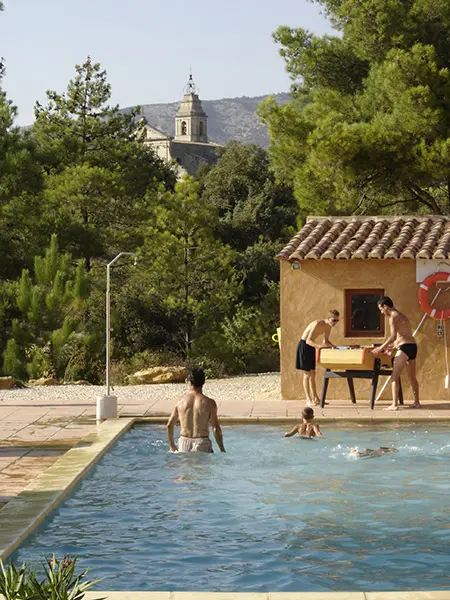 Piscine et pataugeoire pour l'été