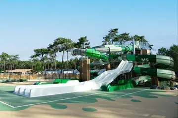 Piscines chauffées et bassin couvert
