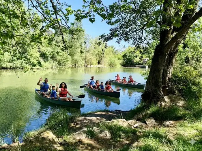 Piscine chauffée et rivière toute proche