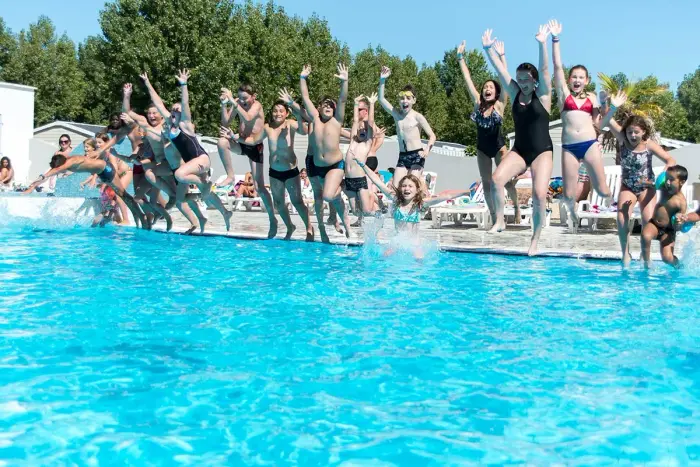 Deux bassins pour varier les baignades