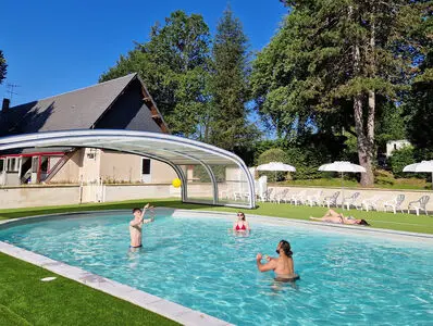Deux piscines chauffées pour varier les baignades