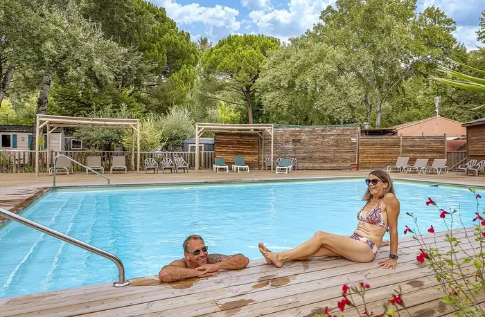 Deux piscines chauffées pour varier les baignades