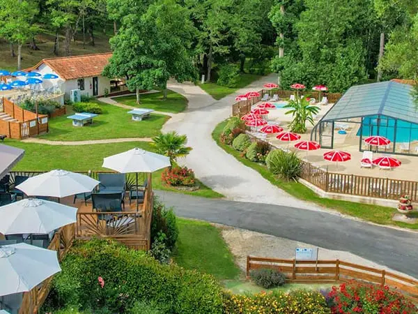 Un espace détente en complément des baignades