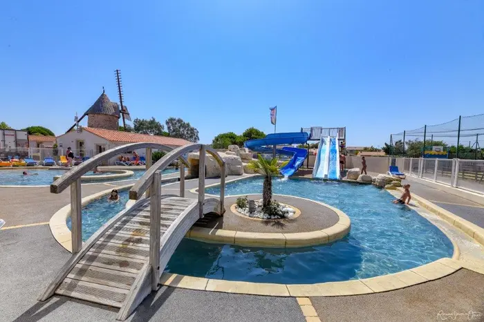 Détente au jacuzzi et aux soins