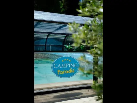 Spa, jacuzzi et détente au bord du bassin