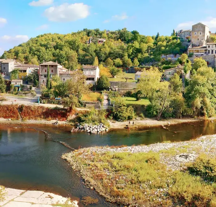Balnéo, yoga et massages en saison