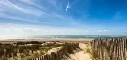 La mer toute proche du camping