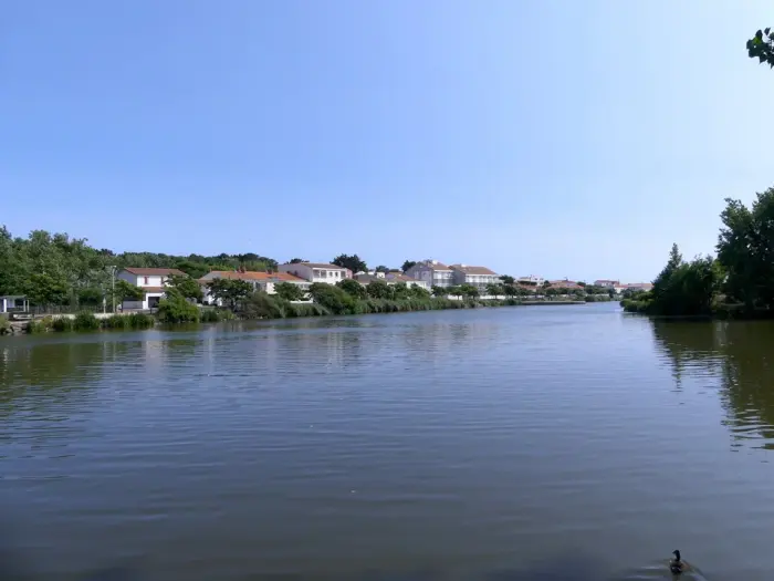 Plages atlantiques et loisirs nautiques alentour