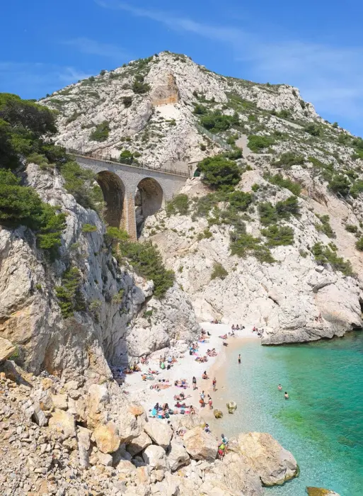 Plages, calanques et sorties nautiques alentour