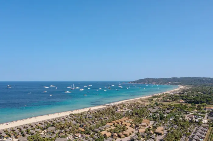 La plage de Pampelonne tout près