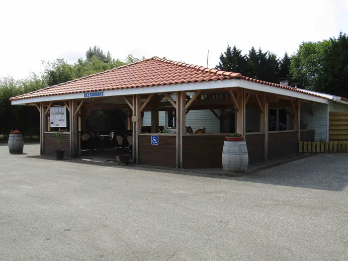 Restaurant, bar et pause gourmande sur place