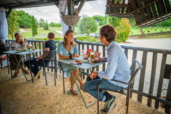 Repas sur place et pauses gourmandes