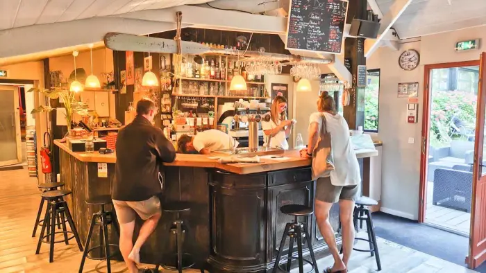 La Grange, bar et restauration simple