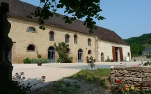 Restaurant et bar au cœur du village